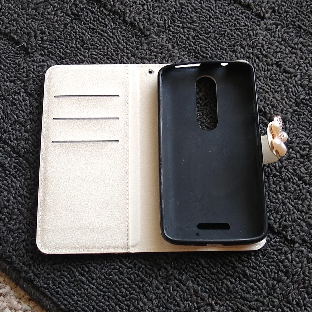 Beautiful phone case - Picture 3 of 12